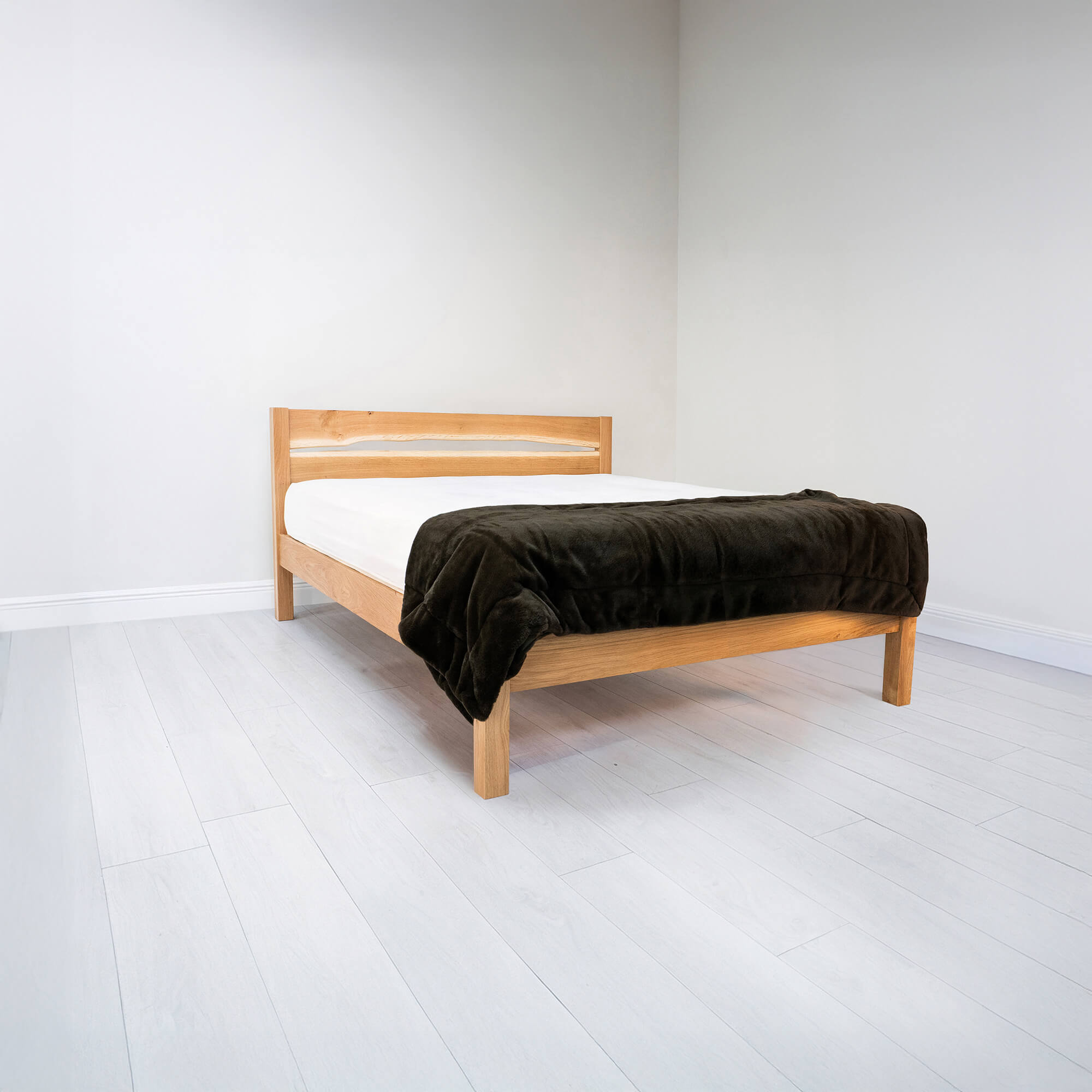 Live Edge Model 01 - King