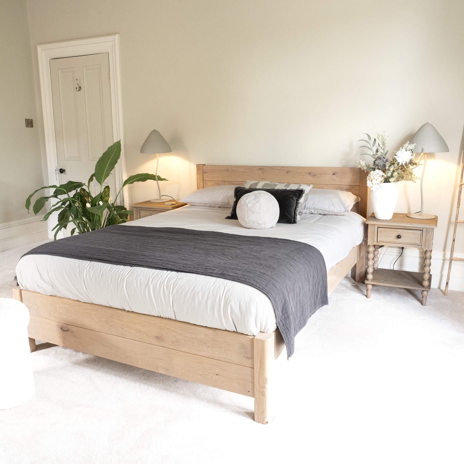 Model 03 - King - Rubio Monocoat Natural Finish - Rounded Footboard Posts