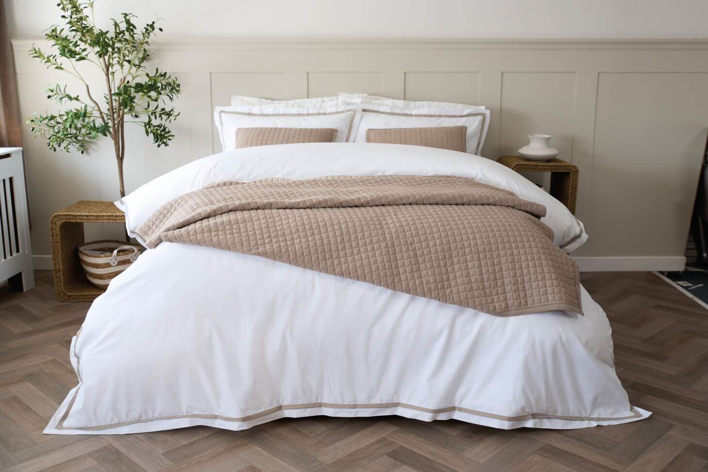 Aarie Duvet Set