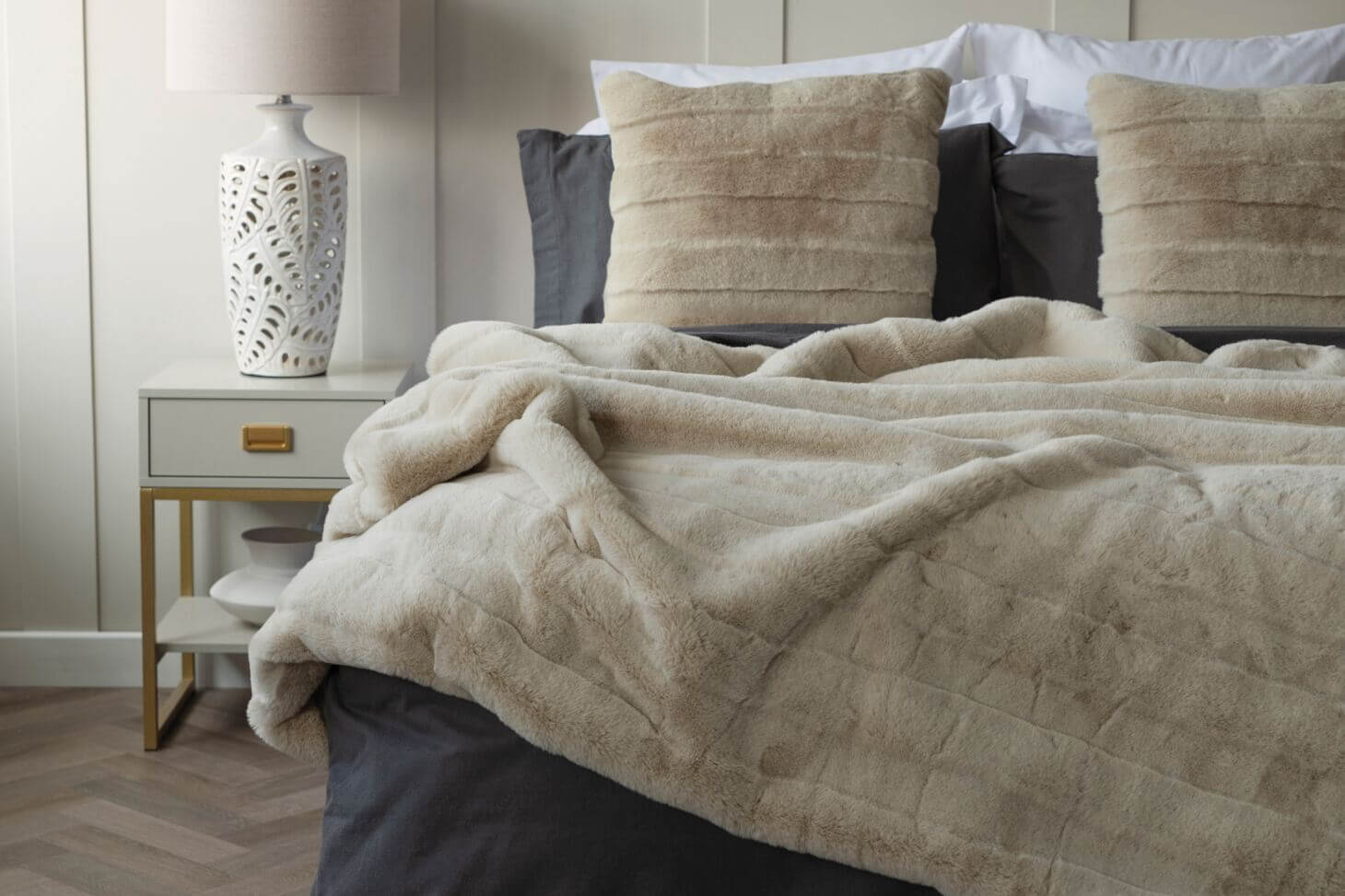 Oatmeal Alaska Throw