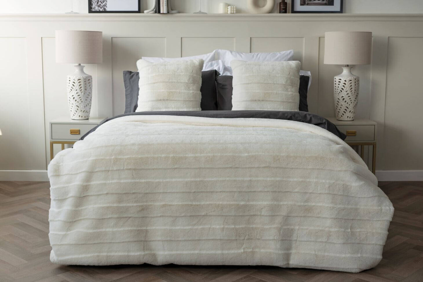 Snow Alaska Throw and Cushion