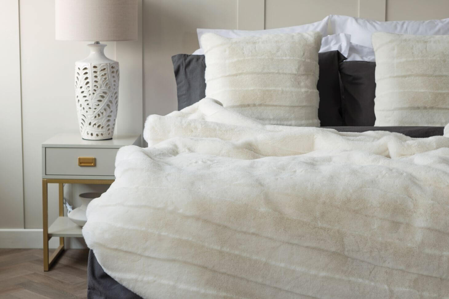 Snow Alaska Throw and Cushion