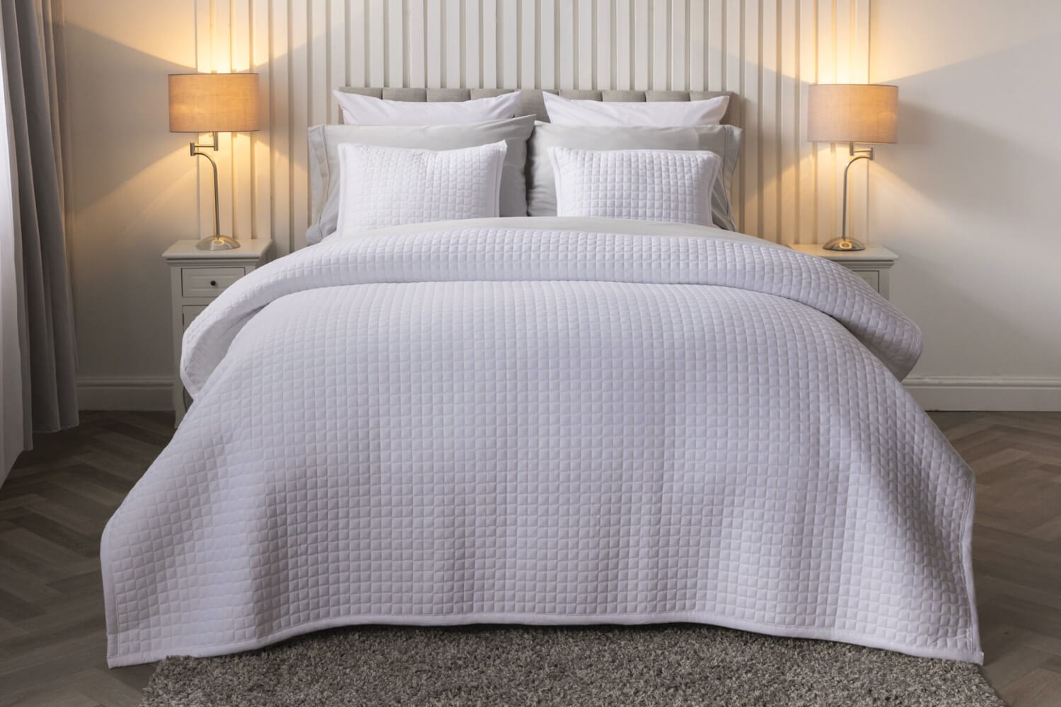 Crompton Throw - White