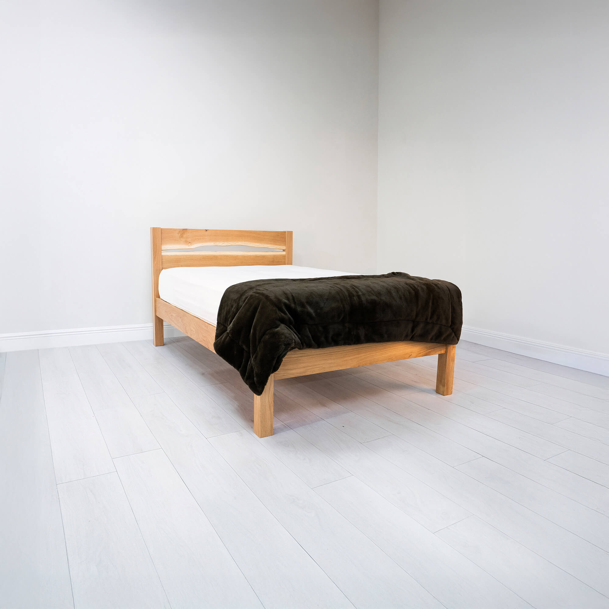 Basic Bed Small Small Double Wooden Beds - Space Saving Beds – The Wooden Bed Company