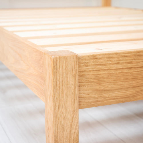 Live Edge Oak Bed Frame 01 - Light - Square Legs