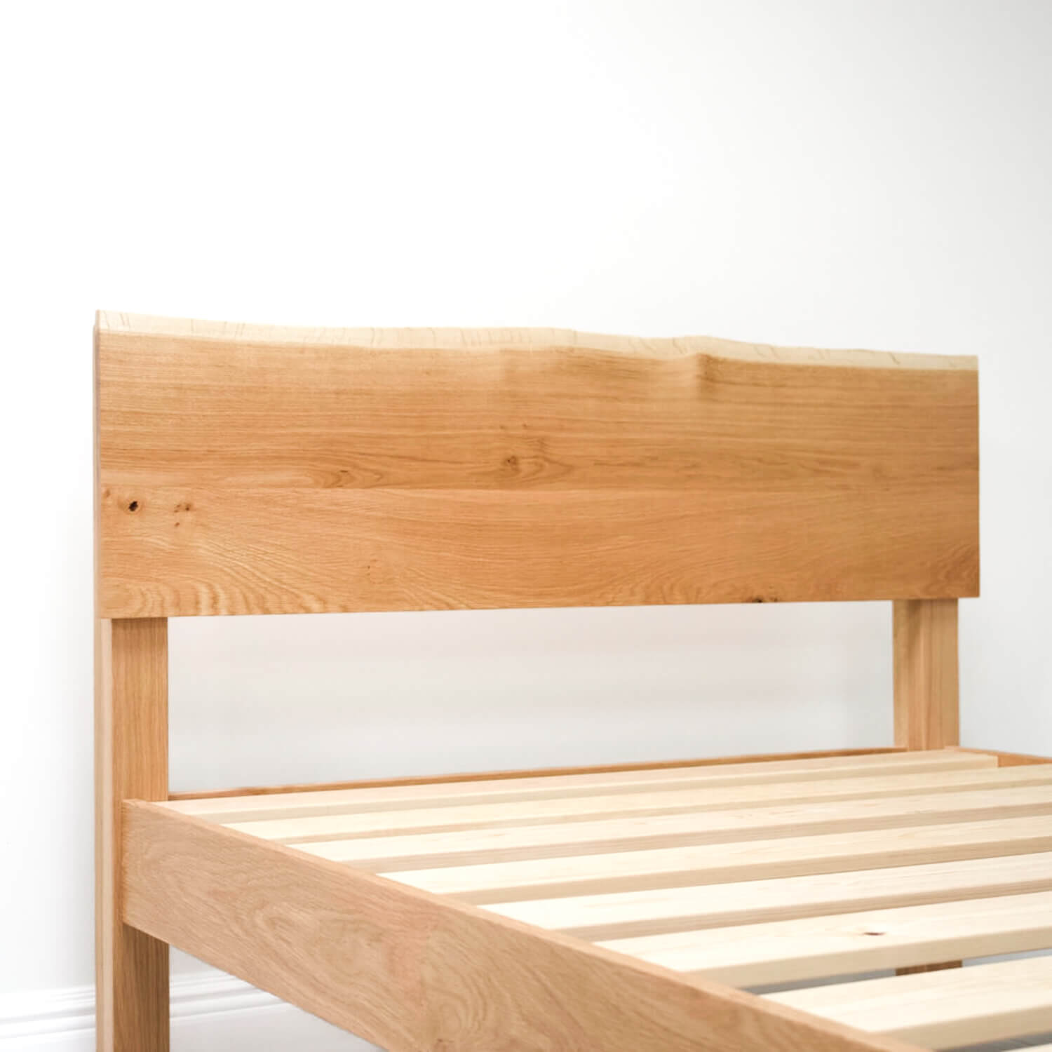 Live Edge Oak Bed Frame 02 - Light